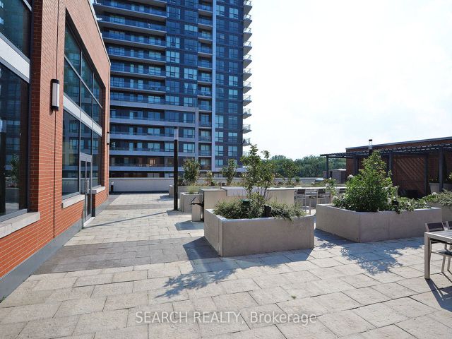 316 - 2212 Lakeshore Blvd W