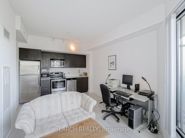 316 - 2212 Lakeshore Blvd W
