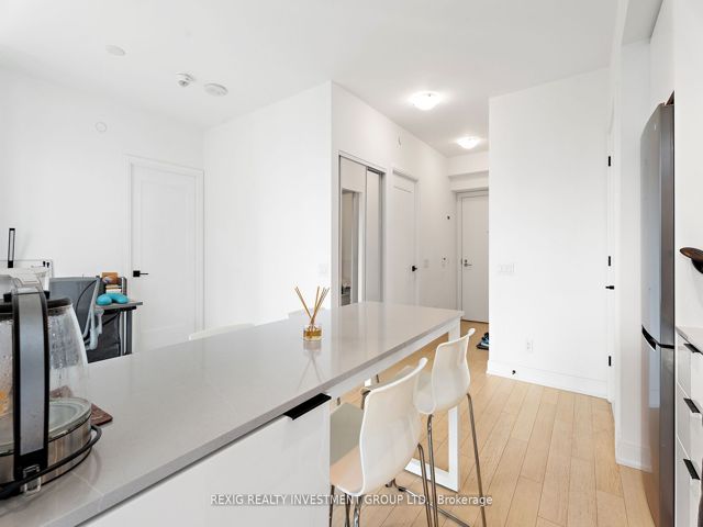 4007 - 70 Annie Craig Dr
