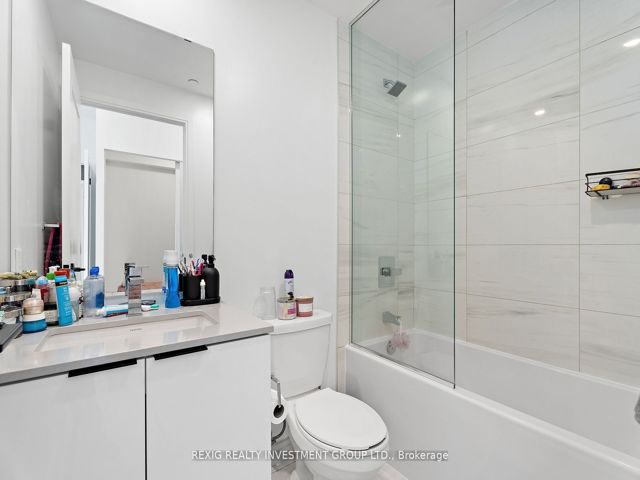 4007 - 70 Annie Craig Dr