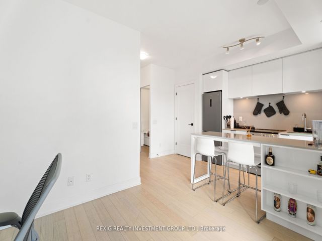 4007 - 70 Annie Craig Dr