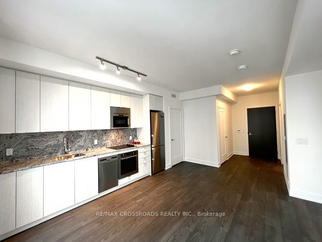 3330 - 5 Mabelle Ave