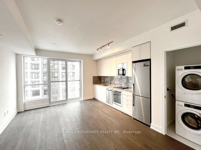 3330 - 5 Mabelle Ave