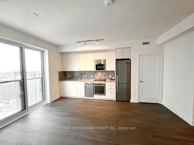 3330 - 5 Mabelle Ave