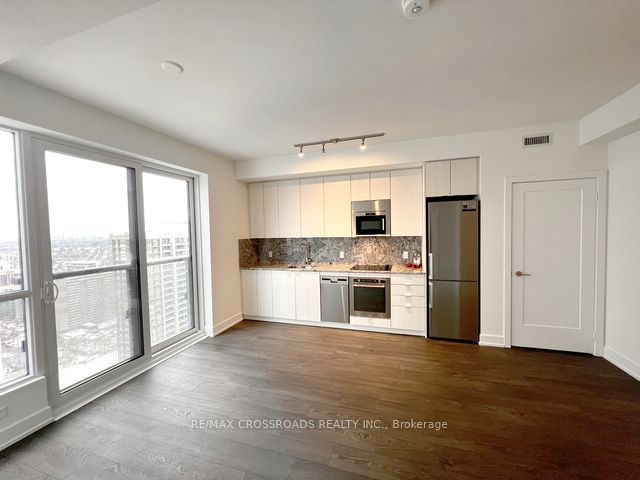 3330 - 5 Mabelle Ave