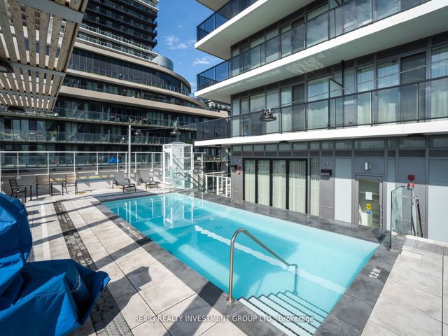 304 - 70 Annie Craig Dr