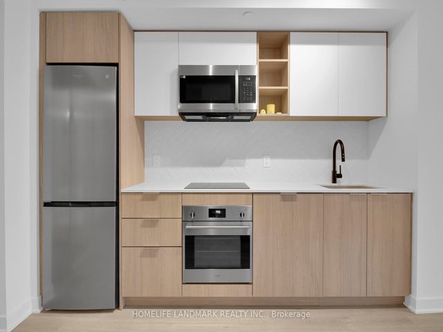 522 - 36 Zorra St
