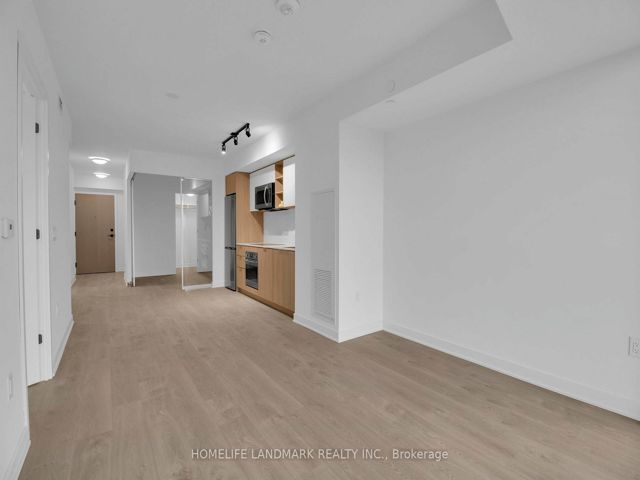 522 - 36 Zorra St