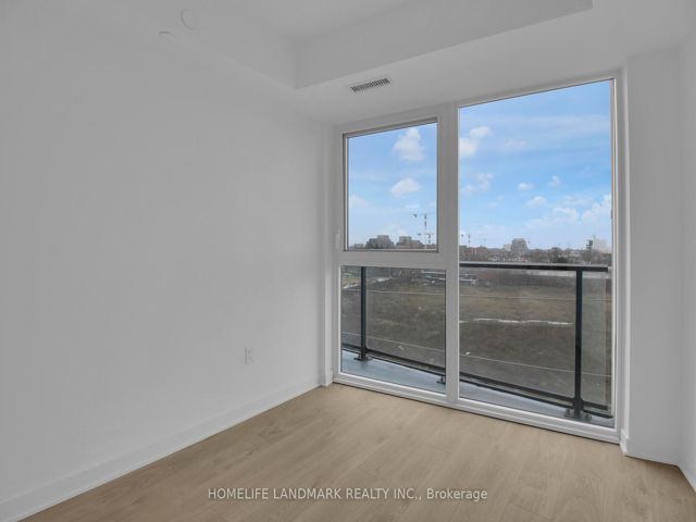 522 - 36 Zorra St