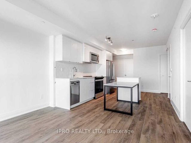 1502 - 1461 Lawrence Ave W