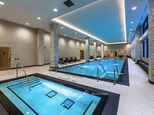 512 - 2212 Lake Shore Blvd W