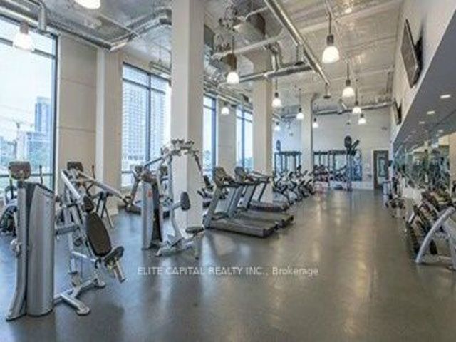 512 - 2212 Lake Shore Blvd W