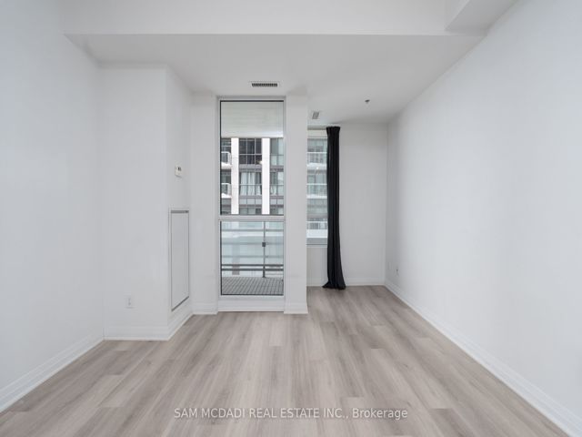 306 - 59 Annie Craig Dr