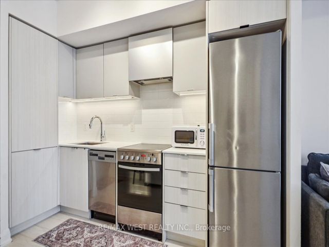 731 - 26 Gibbs Rd