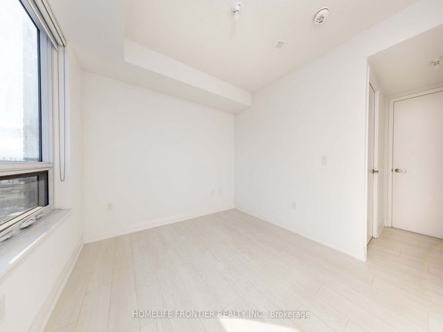 741 - 26 Gibbs Rd