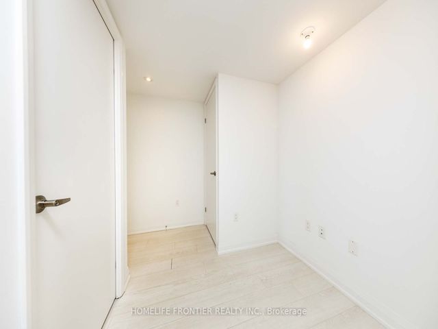 741 - 26 Gibbs Rd