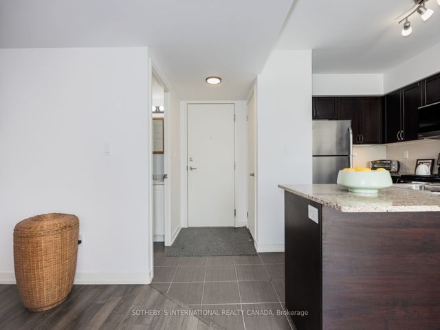 812 - 816 Lansdowne Ave