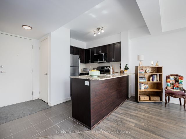 812 - 816 Lansdowne Ave