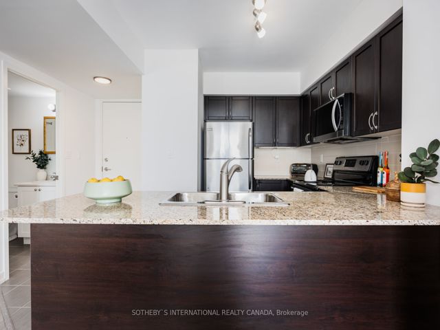 812 - 816 Lansdowne Ave