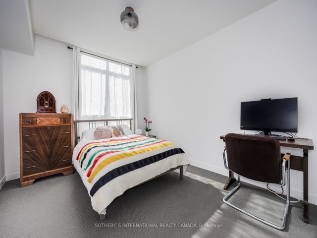 812 - 816 Lansdowne Ave
