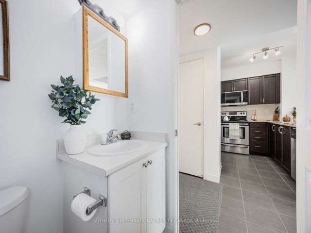 812 - 816 Lansdowne Ave