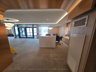 809 - 556 Marlee Ave