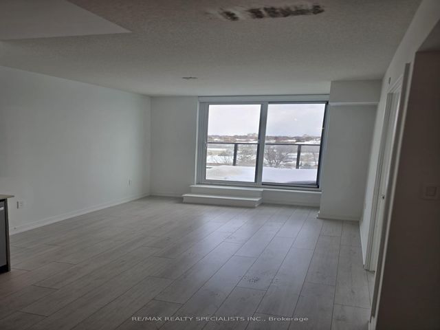 809 - 556 Marlee Ave