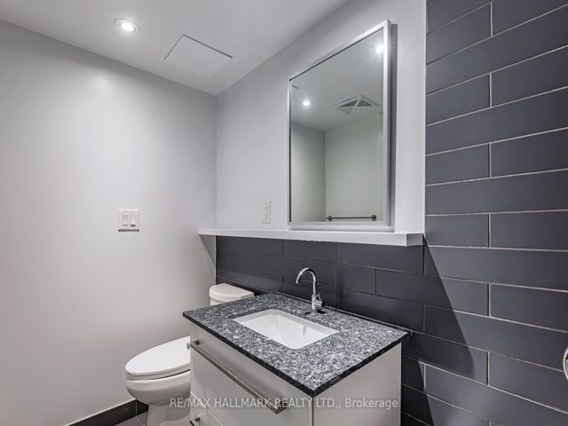 413 - 160 Flemington Rd