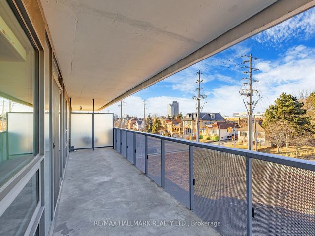 413 - 160 Flemington Rd
