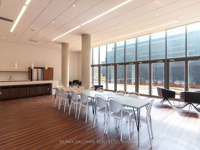 413 - 160 Flemington Rd