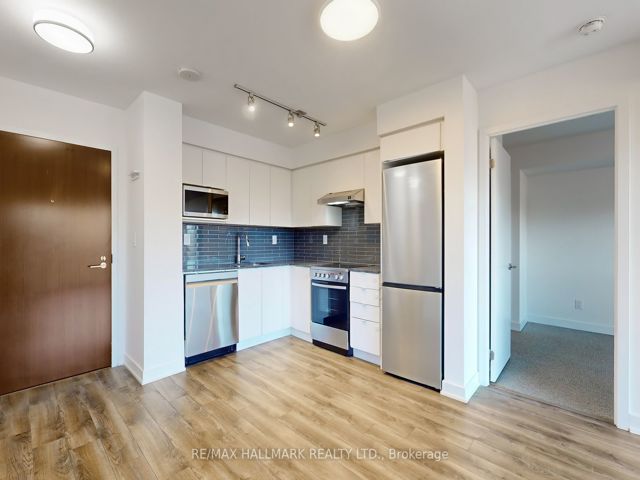 413 - 160 Flemington Rd