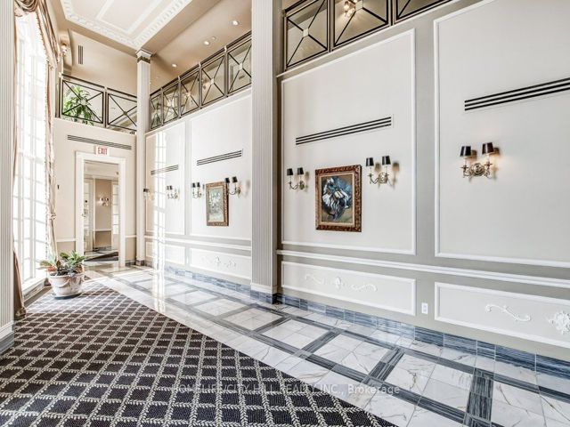 506 - 2285 Lake Shore Blvd W