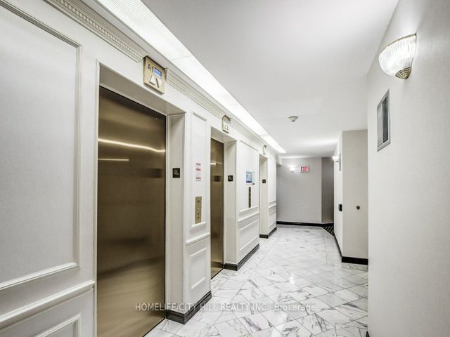 506 - 2285 Lake Shore Blvd W