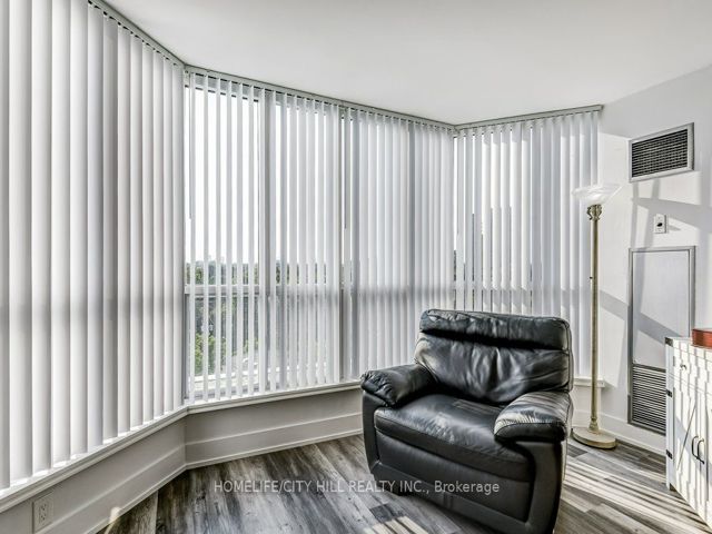 506 - 2285 Lake Shore Blvd W