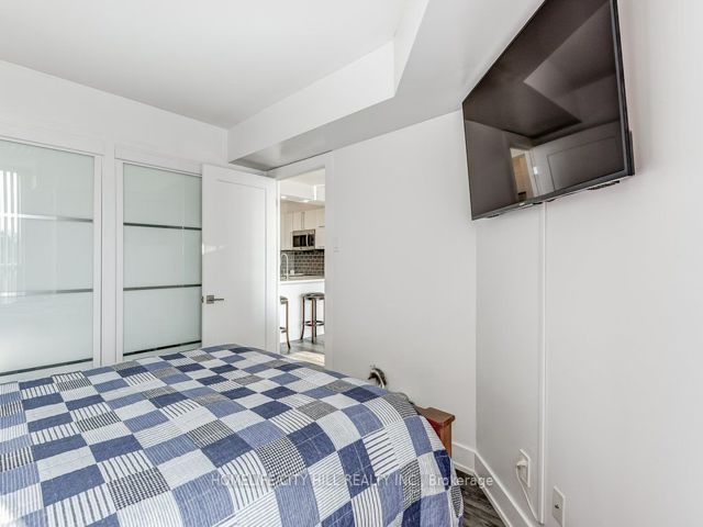 506 - 2285 Lake Shore Blvd W