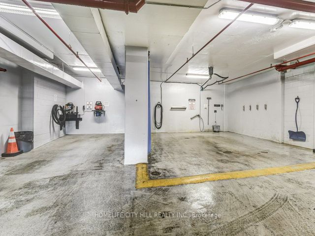 506 - 2285 Lake Shore Blvd W
