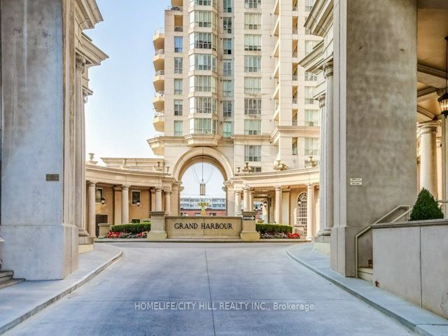 506 - 2285 Lake Shore Blvd W