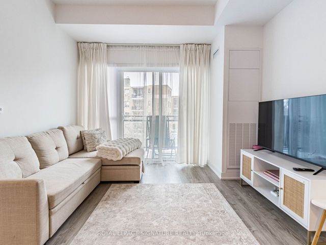 608 - 25 Neighbourhood Lane W