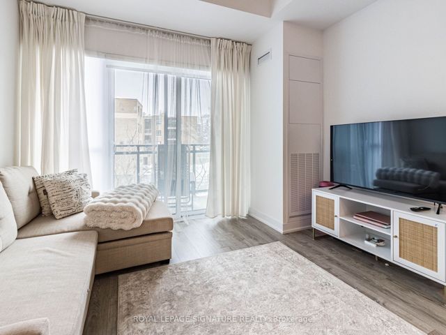 608 - 25 Neighbourhood Lane W