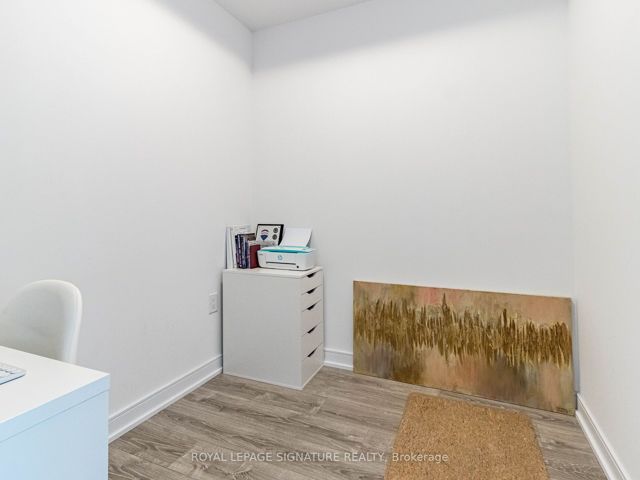 608 - 25 Neighbourhood Lane W