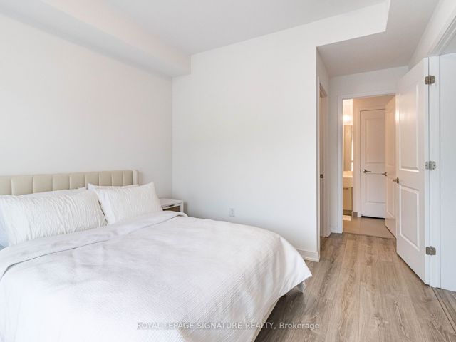 608 - 25 Neighbourhood Lane W