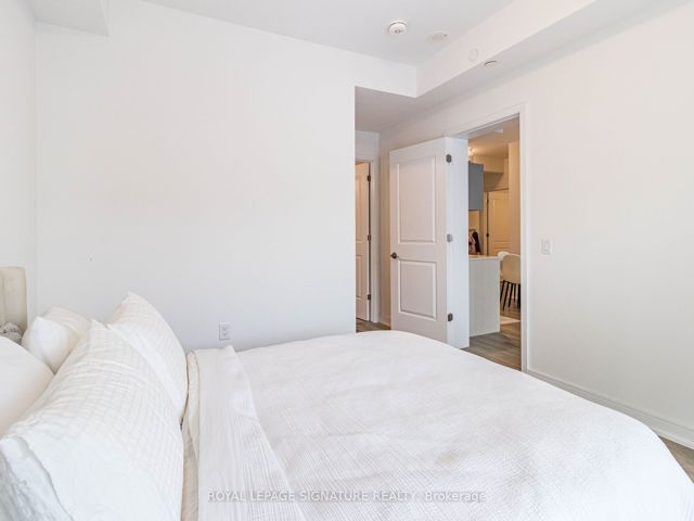 608 - 25 Neighbourhood Lane W
