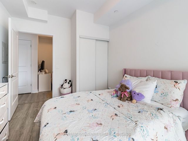 608 - 25 Neighbourhood Lane W