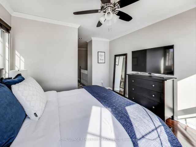 10 - 210 Manitoba St