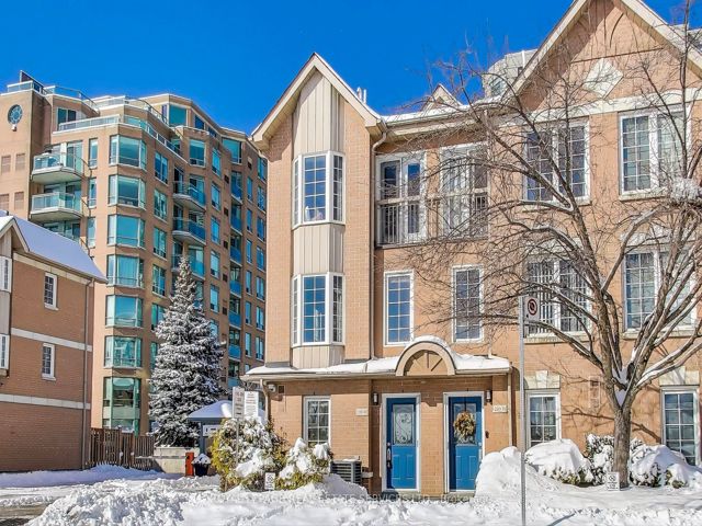 10 - 210 Manitoba St