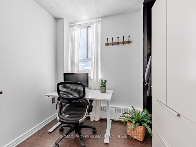 206 - 541 Blackthorn Ave
