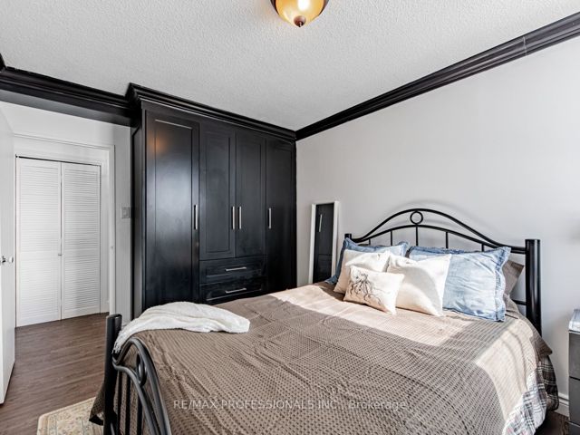 206 - 541 Blackthorn Ave