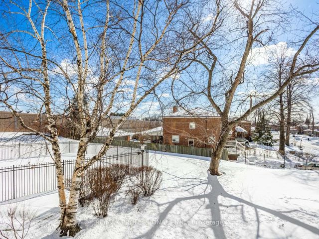 206 - 541 Blackthorn Ave