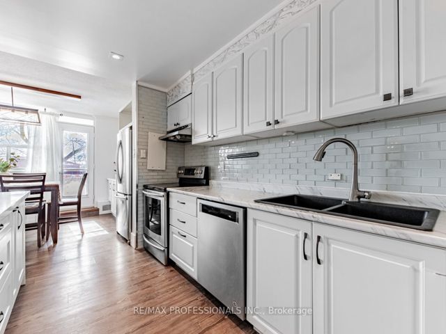 206 - 541 Blackthorn Ave