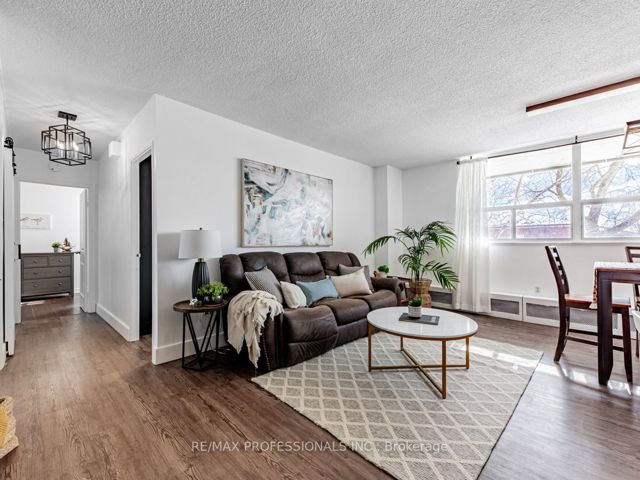 206 - 541 Blackthorn Ave